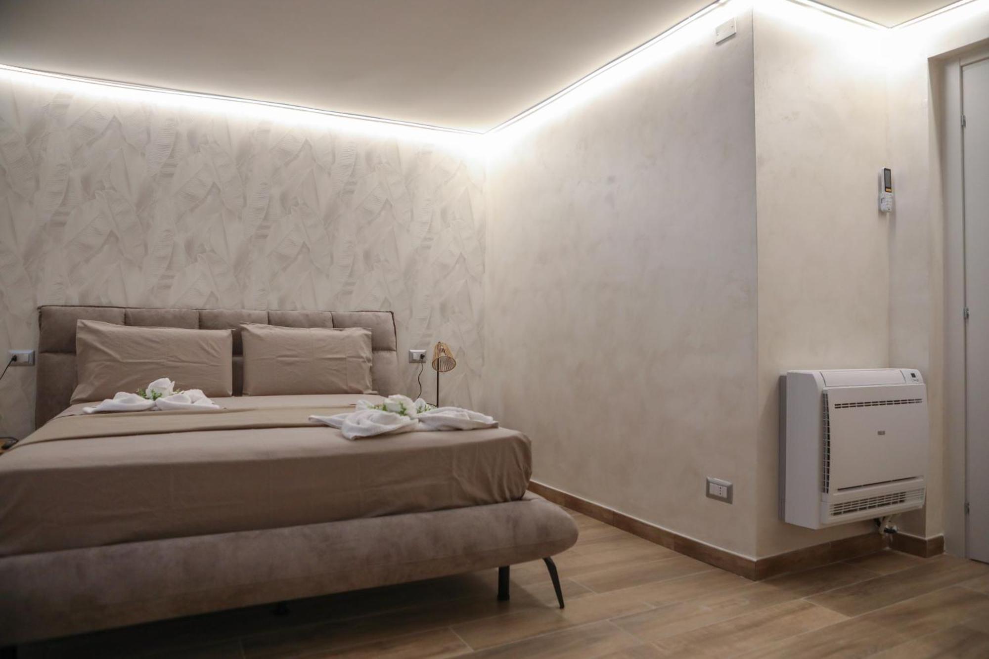 Luxury Regina 14 Appartement Bari Buitenkant foto